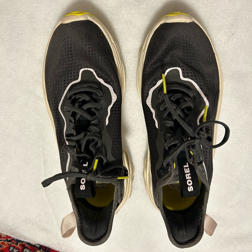 Sorel Kinetic Breakthrough Sneakers in Black